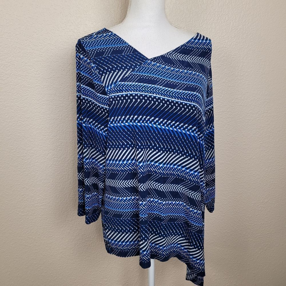 TRAVELERS BY CHICO'S Blue White Offset Stripes Stretch Top Size 3 (XL) (6798)